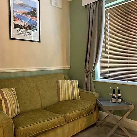The Headlands 4*