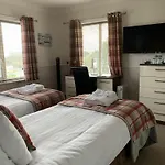 Oda ve Kahvaltı The Headlands 4*
