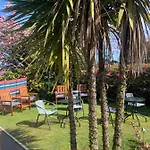 The Headlands 4*