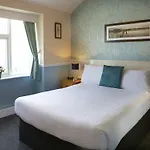 Oda ve Kahvaltı The Headlands 4*