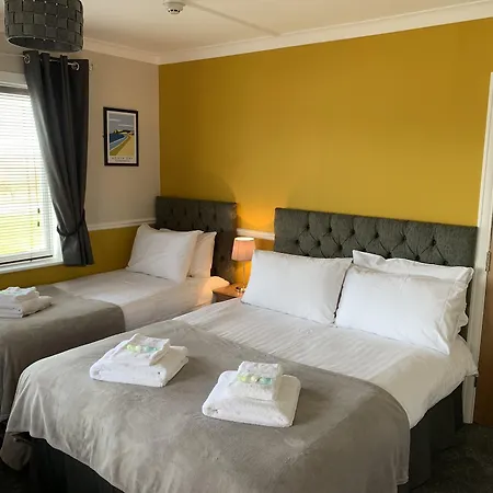 The Headlands 4*